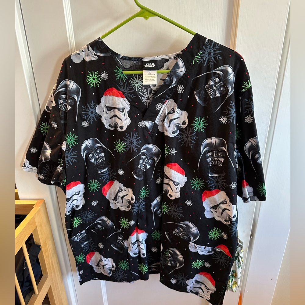 Mens Graphic Scrub Tops